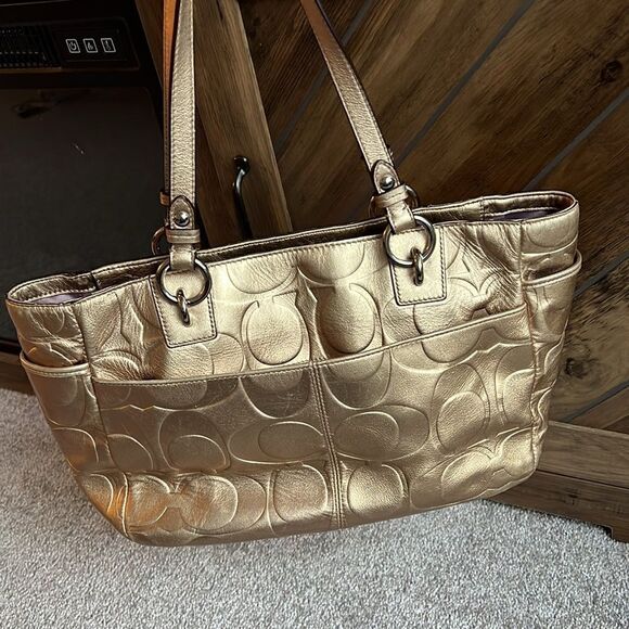 Vintage COACH Authentic Metallic Gold Embossed Purse / Bag - Picture 3 of 15